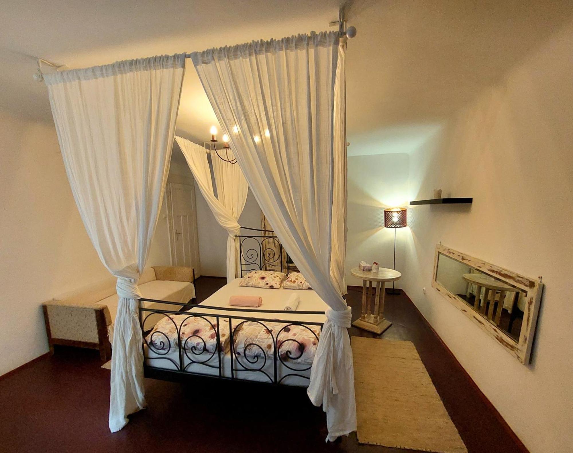Purple Romantic Apartman Budapest