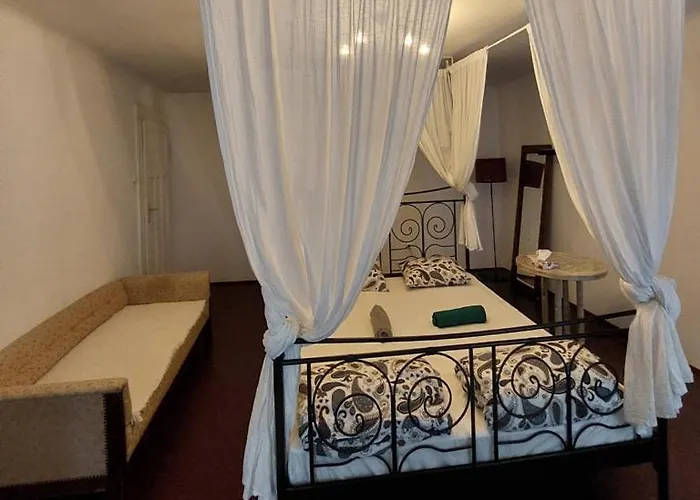 Purple Romantic Apartman