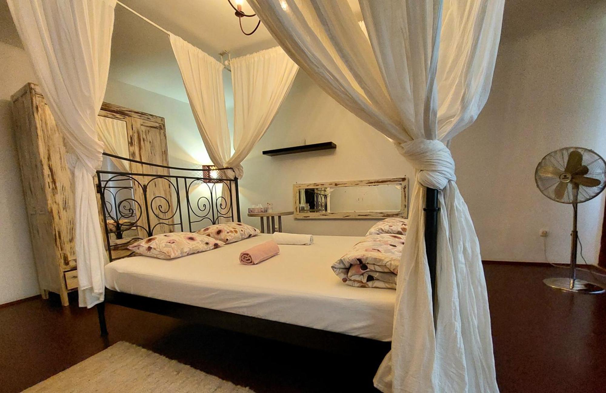 Apartament Purple Romantic